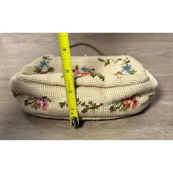 Vintage Needlepoint Floral Clutch Evening Bag Gold‎ Chain Kiss Lock Jewel Accent - Picture 8 of 8
